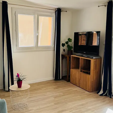 La De Ck * Αντίμπ